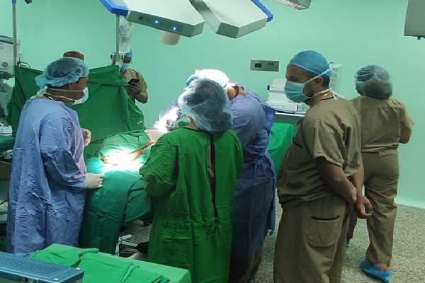 Por primera vez en Centroamérica, se coloca un innovador electrodo direccional que mejora los síntomas del Parkinson. Foto. Cortesía. CSS