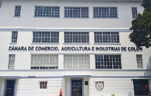 También importantes líneas de cruceros han empezado a cancelar sus visitas a Colón. Foto: Diomedes Sánchez.