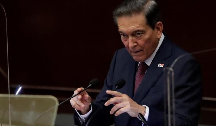 El presidente de la República se compromete a acatar el fallo de la Corte sobre el contrato minero. Foto: Archivo