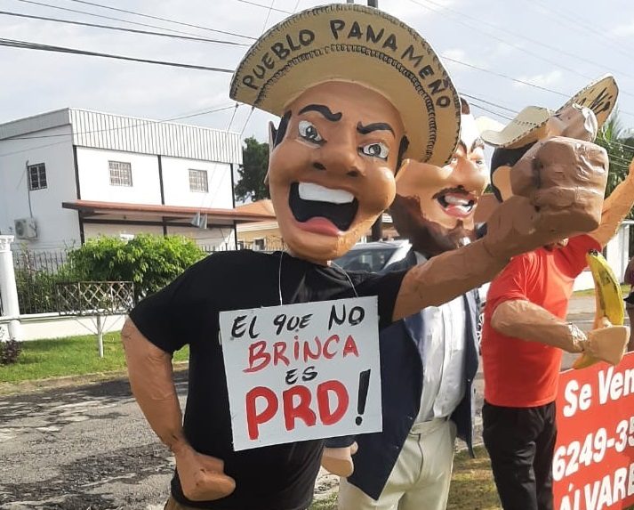  La creatividad del artista chamero se concentró en la crisis vivida en el país. Foto: Eric A. Montenegro