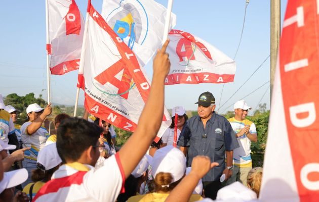 José Raúl Mulino visitó Las Mañanitas.
