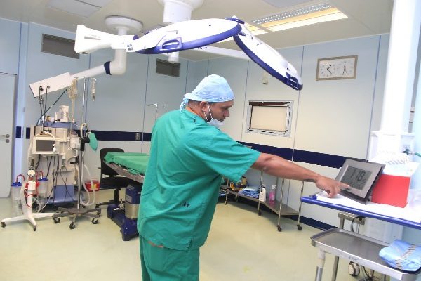 Al no poder hacer uso de los salones de operación, se ha habilitado un quirófano para la atención de embarazadas y urgencias absolutas. Foto. Eric Montenegro