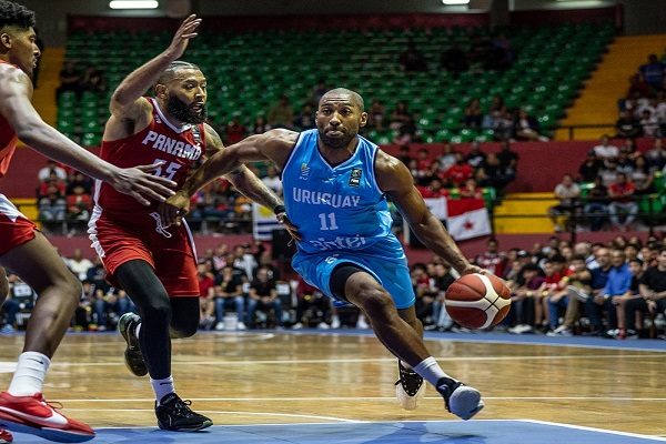Panamá no pudo contra Uruguay y perdió como local en la Arena Roberto Durán. Foto: FIBA