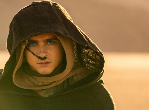 Paul Atreides se une a la tribu de los Fremen y comienza un viaje espiritual y marcial para convertirse en mesías. Foto: Warner Bros.