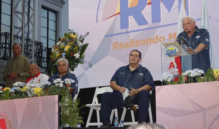 Están tratando de inhabilitar la candidtura presidencial de Ricardo Martinelli Berrocal.