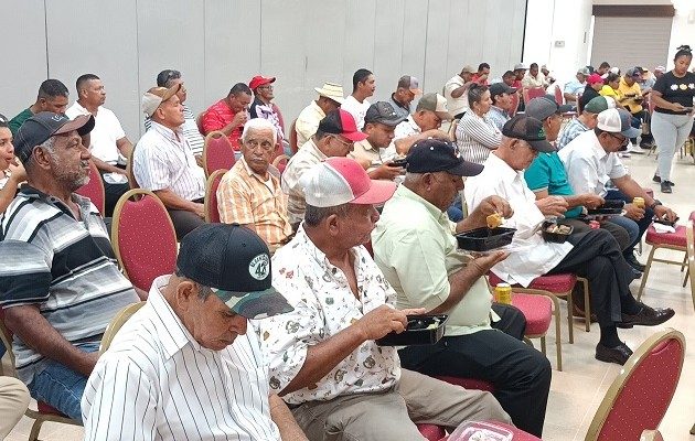 La mayor preocupación entre los productores es lo relacionado al pago de las compensaciones  por parte del gobierno nacional. Foto: Melquiades Vásquez 