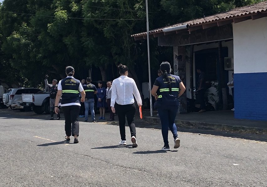 Él área fue acordonada para recabar las pesquisas que permitan esclarecer este hecho.  Foto: Thays Domínguez