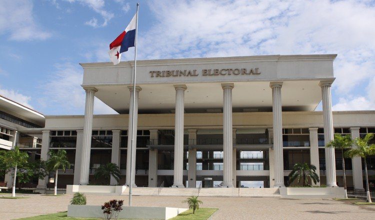 Tribunal admitió denuncias contra Cambio Democrático.