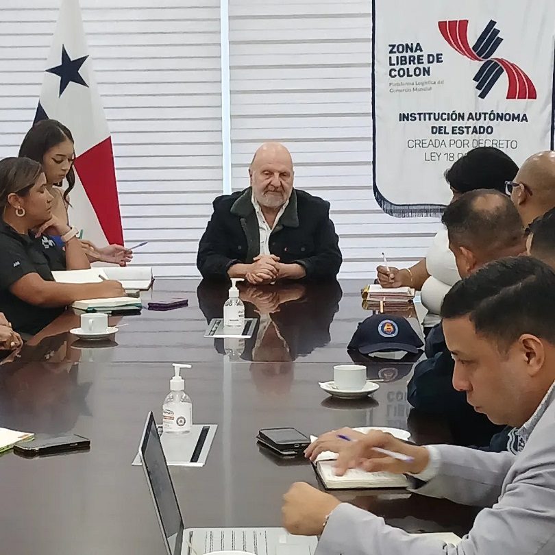 Acudieron a la gobernación de la provincia, MINSA, Zona Libre de Colón, MIDA, Policía Nacional, SINAPROC, ATTT entre otros. Foto: Diomedes Sánchez