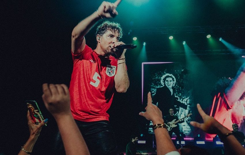 David Bisbal con la camiseta de la selección. Foto: @davidbisbal