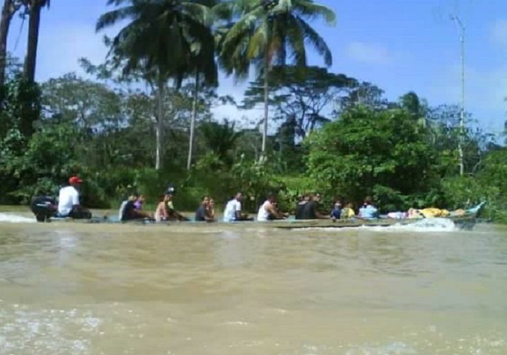 La colisión dejó al menos 20 personas con golpes en diferentes partes del cuerpo.Foto: Diomedes Sánchez