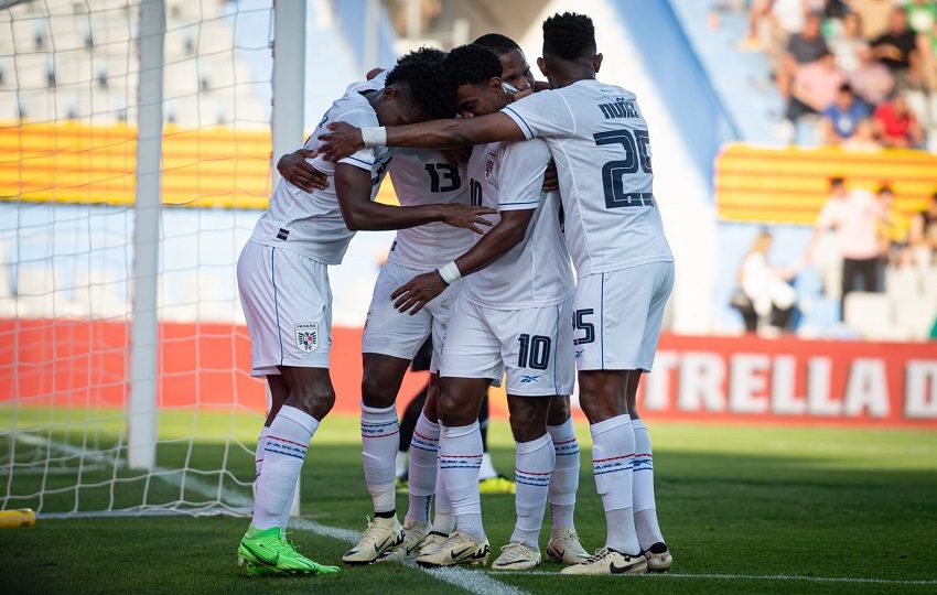Panamá  festeja uno de goles contra Catalunya. Foto: Tomada/@FCF_CAT