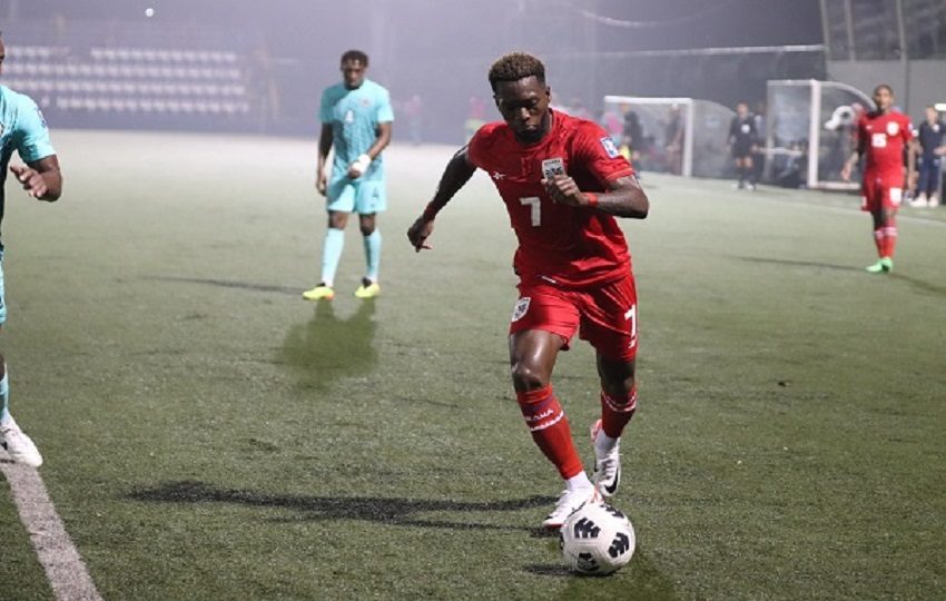 El panameño José Luis 'Puma' Rodríguez, anotó un gol ante Montserrat. Foto: Fepafut