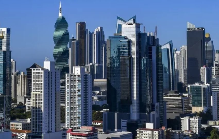 Expertos señalan que será un poco difícil bajar la deuda pública, según expertos.