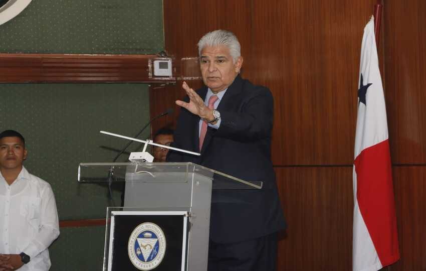 José Raúl Mulino participó este miércoles en un evento de la Cruzada Civilista. Foto: Víctor Arosemena