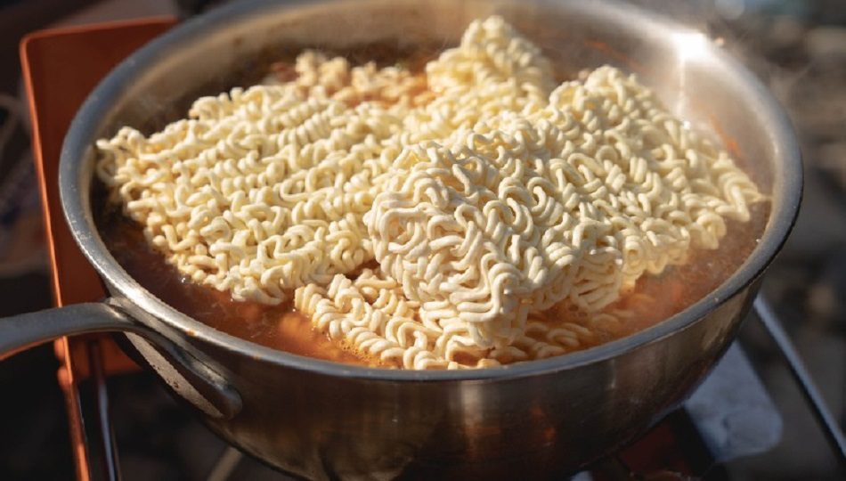 Fideos secos y frescos. Foto: Ilustrativa / Freepik