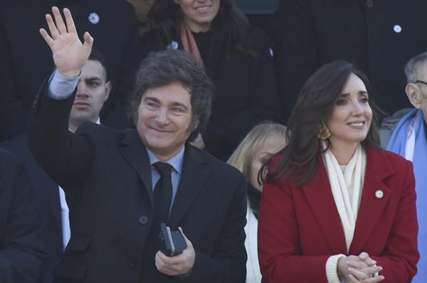 Presidente de Argentina, Javier Milei, junto a la vicepresidenta Victoria Villarruel.