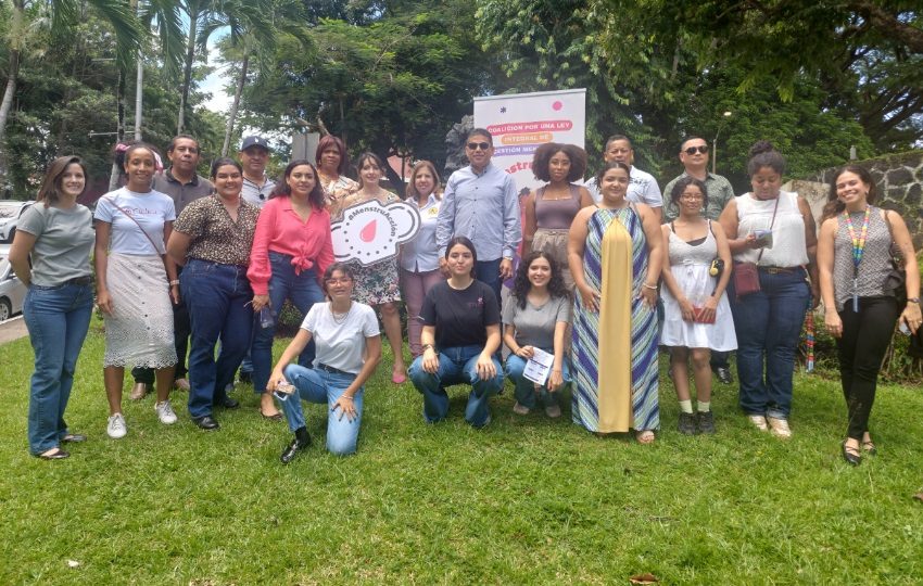 Lanzamiento de la coalición en la Universidad de Panamá. Foto: Belys Toribio