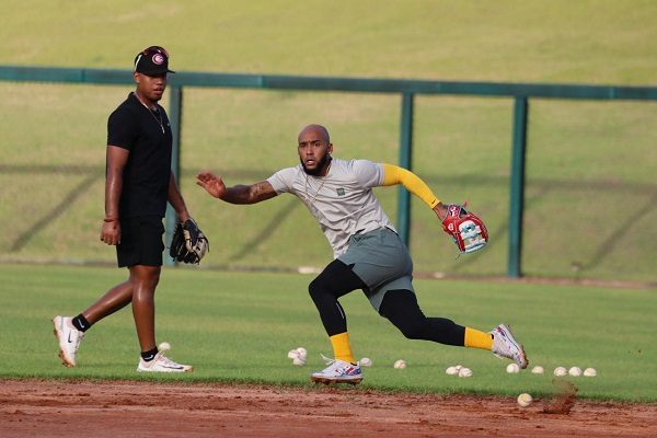 Edgar Muñoz durante los entrenamientos en el estadio Juan Demóstenes Arosemena. Foto: Fedebeis
