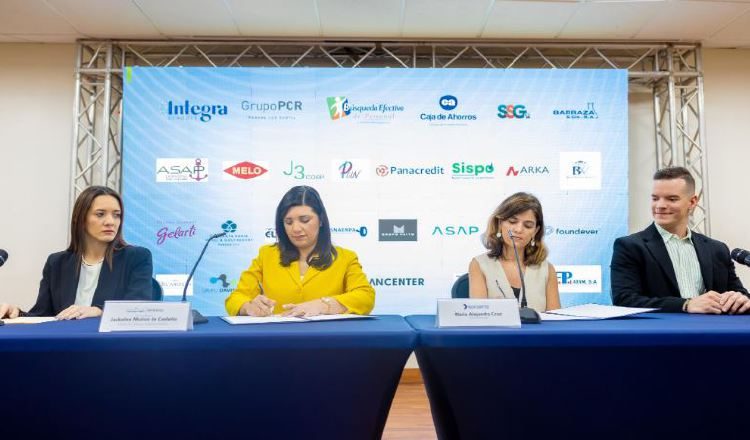 Mitradel y Konzerta firman convenio por 3 años. Cortesía