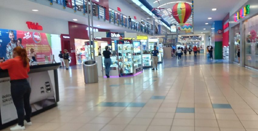 El mes en que más ventas se generan en los centros comerciales es diciembre. Foto: Archivo