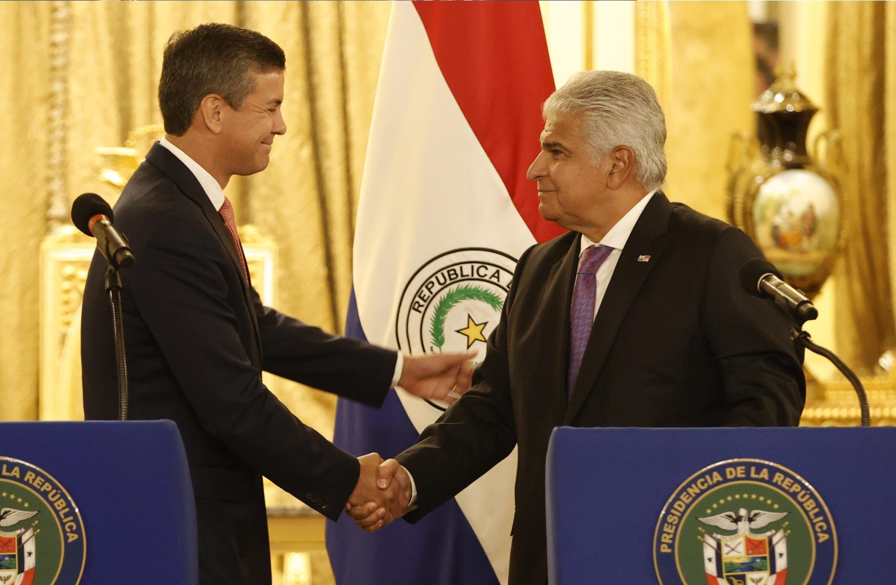 Mulino recibió a Peña en Presidencia. Foto: EFE