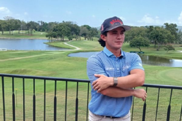 El estadounidense Davis Chatfield, líder del Panamá Championship, luego de dos rondas. Foto: Jaime Chávez