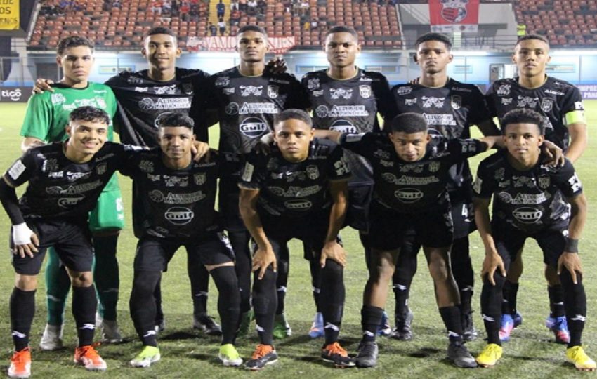 Equipo de CAI de La Chorrera de la Liga Prom. Foto: Cortesía