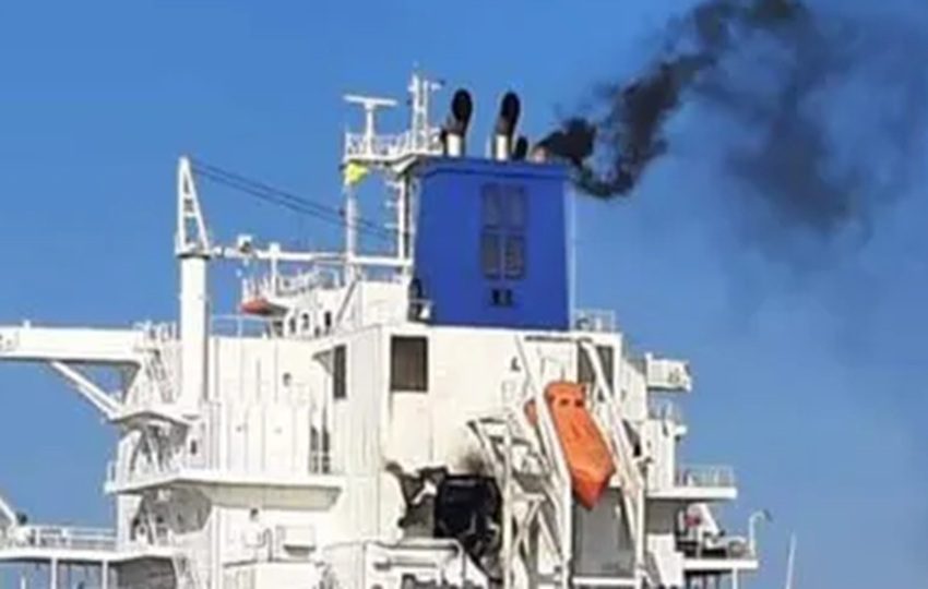 La  embarcación sufrió daños menores y actualmente se encuentra en proceso de reparación.