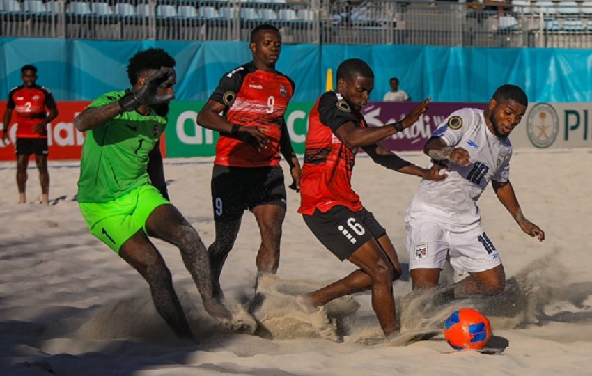 Alfonso Maquensi de Panamá (10) anotó tres goles ante Trinidad y Tobago. Foto: Fepafut 