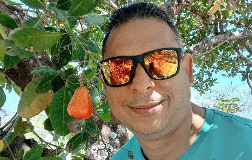 Javier De León, biólogo de la Unachi.