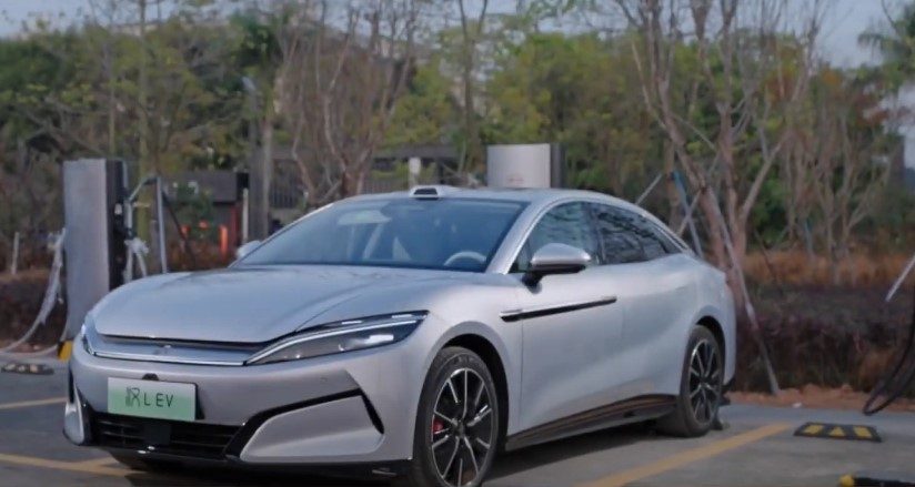 Estas innovaciones posicionan a BYD a la vanguardia de la tecnología automotriz.