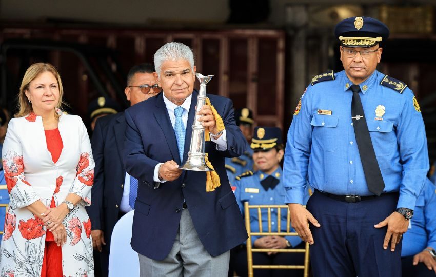 El presidente, José Raúl Mulino, recibió el reconocimiento. Foto: Cortesía