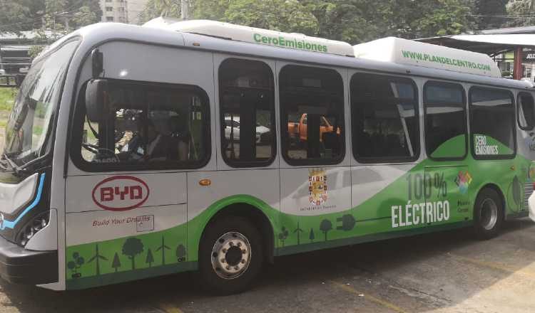 Entre 2018 y 2020 se realizaron dos planes pilotos con buses eléctricos en el Casco Antiguo. Archivo
