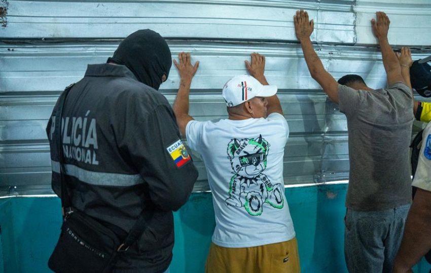 Operativo policial en Guayaquil (Ecuador). Foto: EFE