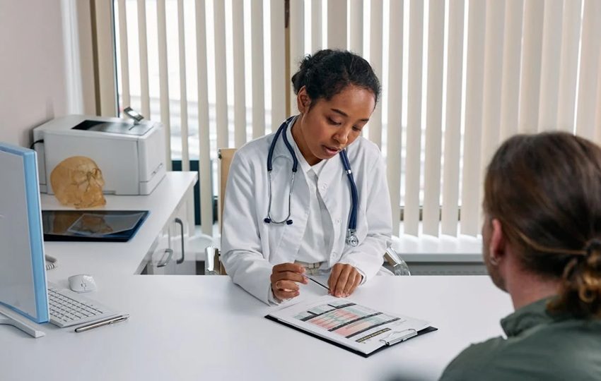 El 27% de las mujeres consultadas soñaba en su niñez con convertirse en médica. Foto: Pexels