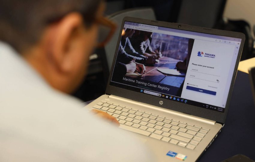 Registro Electrónico de Naves. Foto: Cortesía / AMP
