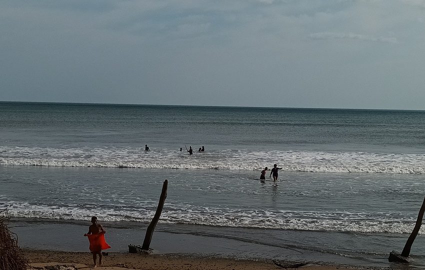 En el área de Mariato diariamente se ve el movimiento de turistas básicamente  en las playas buscando pasar momentos agradables en sitios o destinos que son de interés para estas actividades. Foto. Melquíades Vásquez