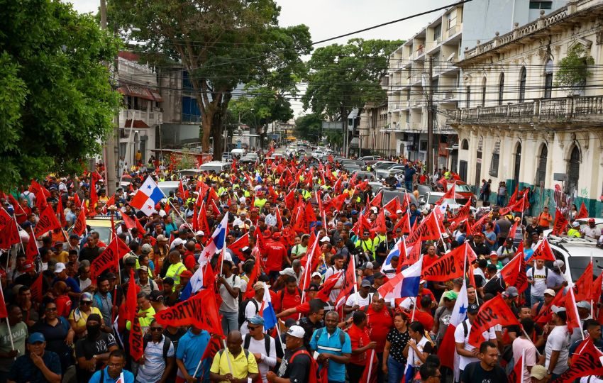 Marcha de los obreros del Suntracs. Foto: Archivo