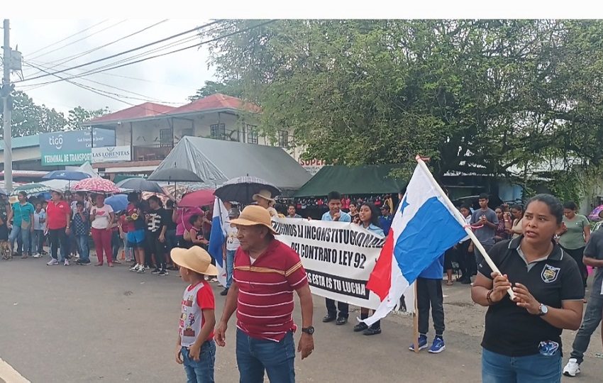 El educador Eduardo Jaramillo anunció el respaldo total a la huelga nacional que ya cumple más de 10 días. Foto. Melquíades Vásquez