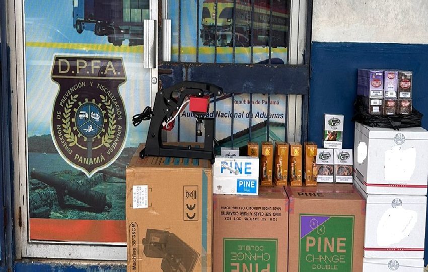 Ninguno de los conductores de los vehículos involucrados pudo presentar documentación que acredite el pago de impuestos correspondientes. Foto. Aduanas