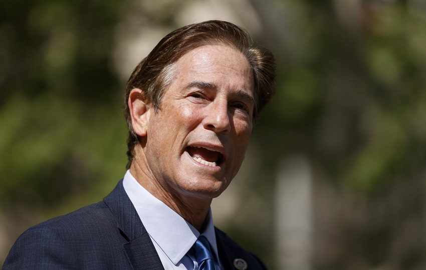 El fiscal de distrito del condado de Los Ángeles, Nathan Hochman. Foto: EFE