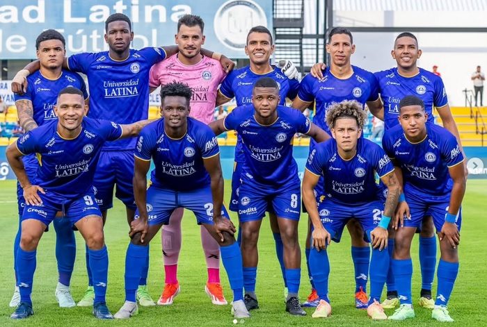 Conjunto de la Universidad de Coclé. Foto: LPF