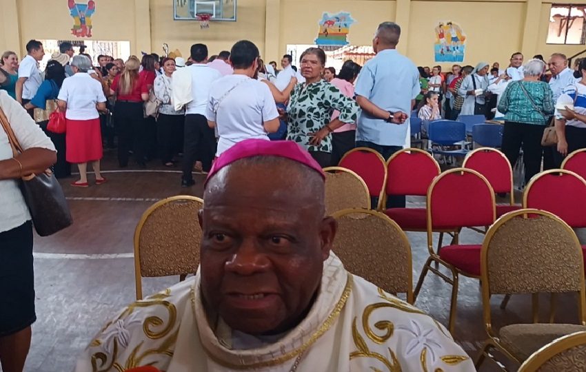 Óscar Mario Brown, dijo que los estudiantes merecen una respuesta que debe estar sostenida en comunicación. Foto. Melquíades Vásquez