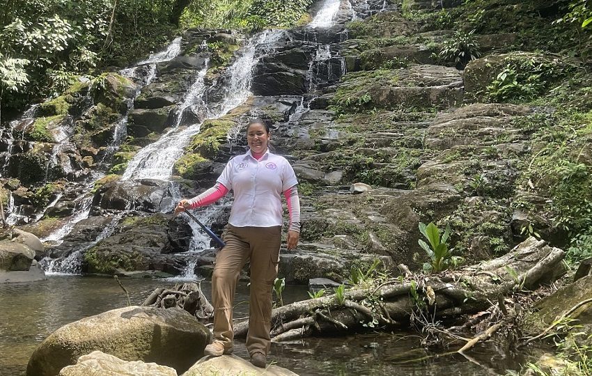 La  joven Yinela Y. Solís M., estudiante de la Facultad de Ingeniería Civil, lideró el proyecto. Foto: Cortesía