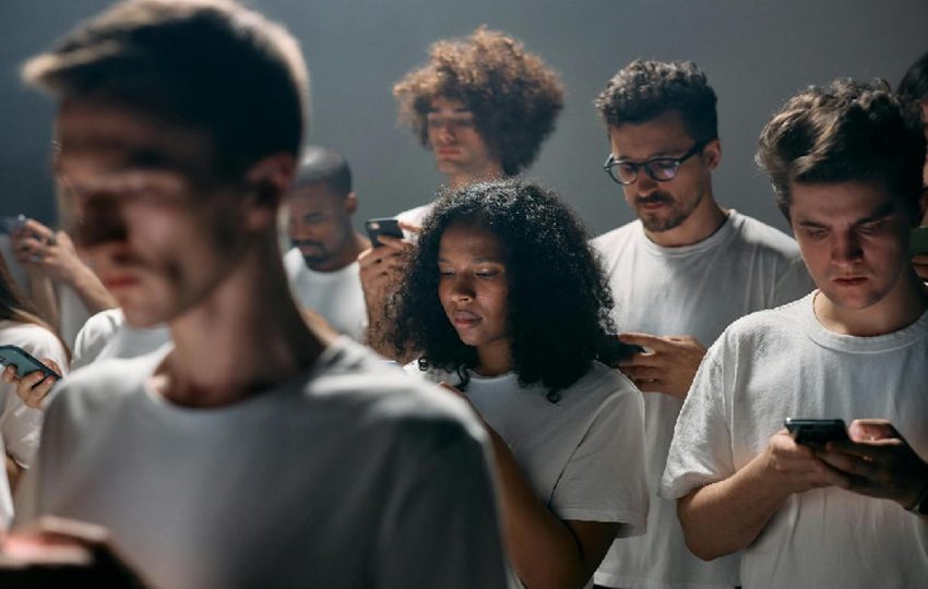 Los jóvenes están en la mira de los ciberdelincuentes. Foto: Cortesía