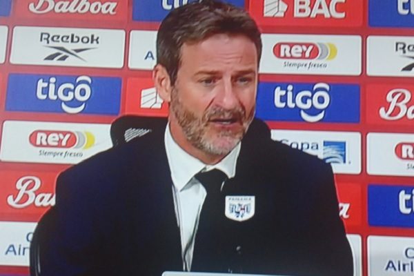Thomas Christiansen, técnico de Panamá. 