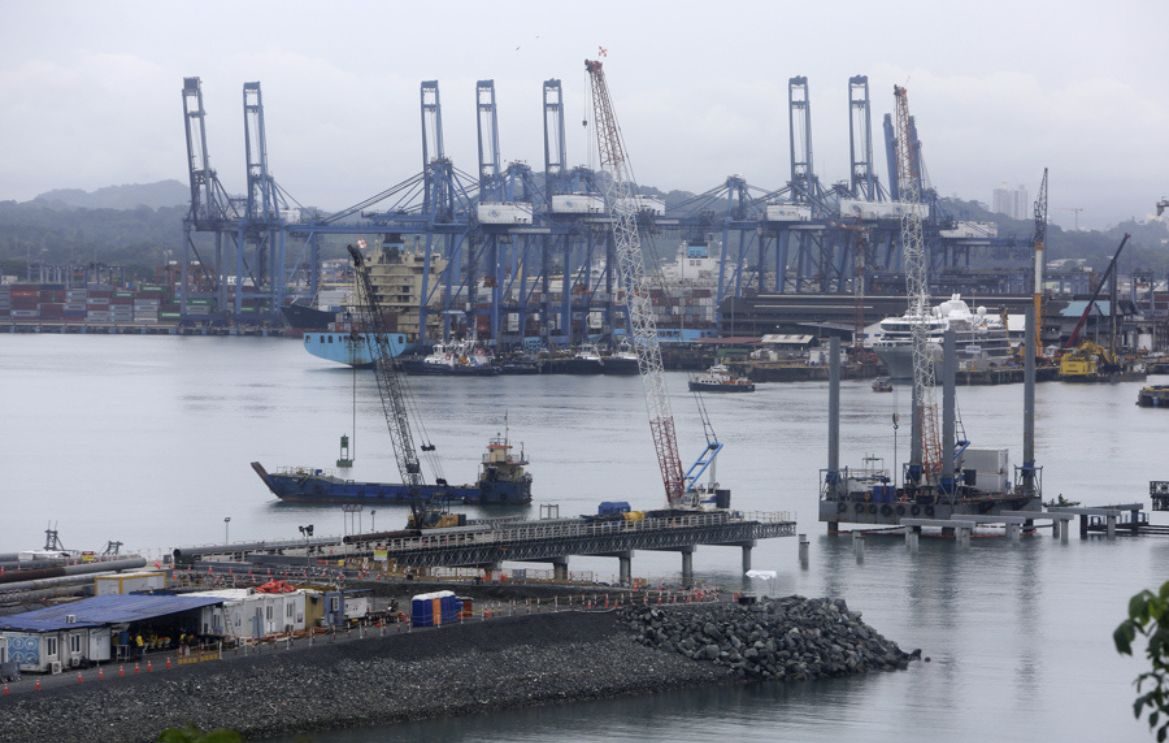 Construcción del cuarto puente sobre el Canal de Panamá. Foto: EFE
