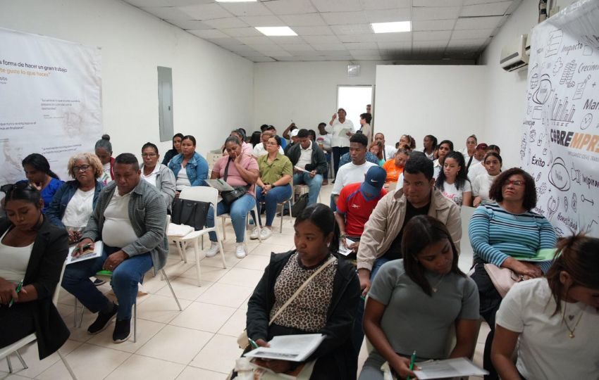 El programa brinda herramientas prácticas a personas con ideas de negocio. Foto: Cortesía