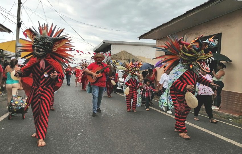 El sábado 21 se celebrará el desfile de carretas y danzas por las calles de Chitré, celebración en la que se espera la participación de empresas locales y reinas de festividades del área. Foto. Thays Domínguez